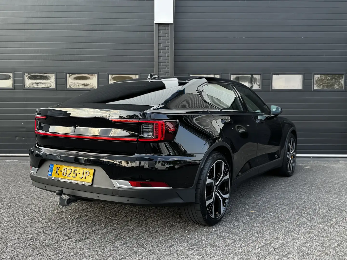 Polestar 2 Long Range Dual Motor Launch Edition 78kWh Perform Schwarz - 2