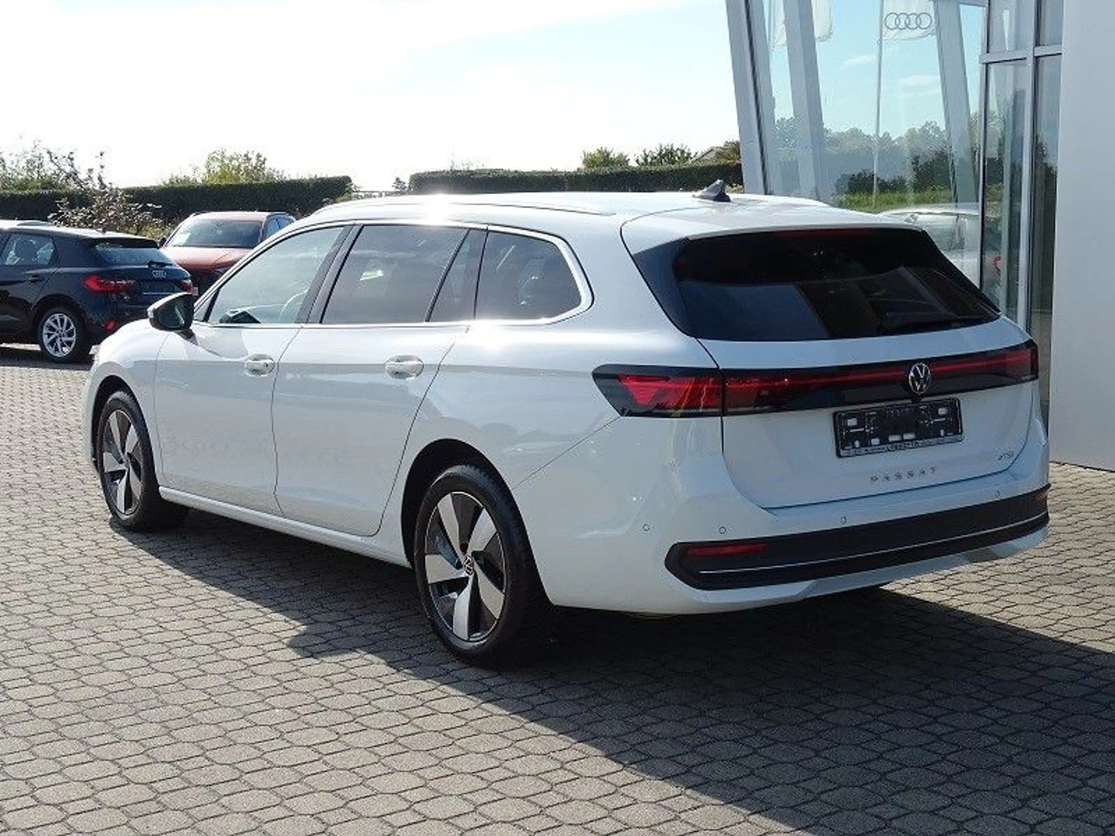 Volkswagen Passat Variant 1.5 eTSI DSG Business "Premium" — photo 6
