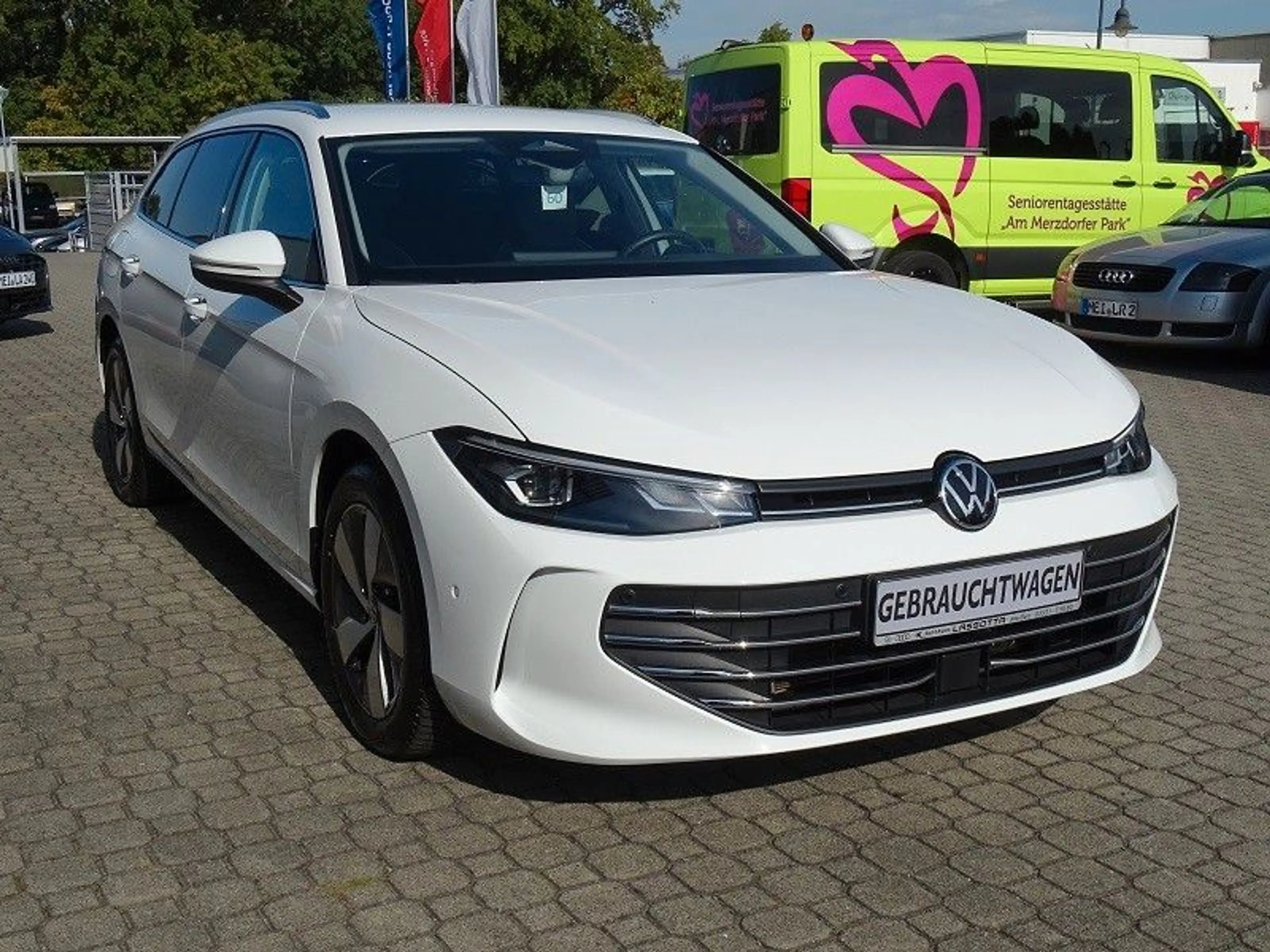 Volkswagen Passat Variant 1.5 eTSI DSG Business "Premium" — photo 3