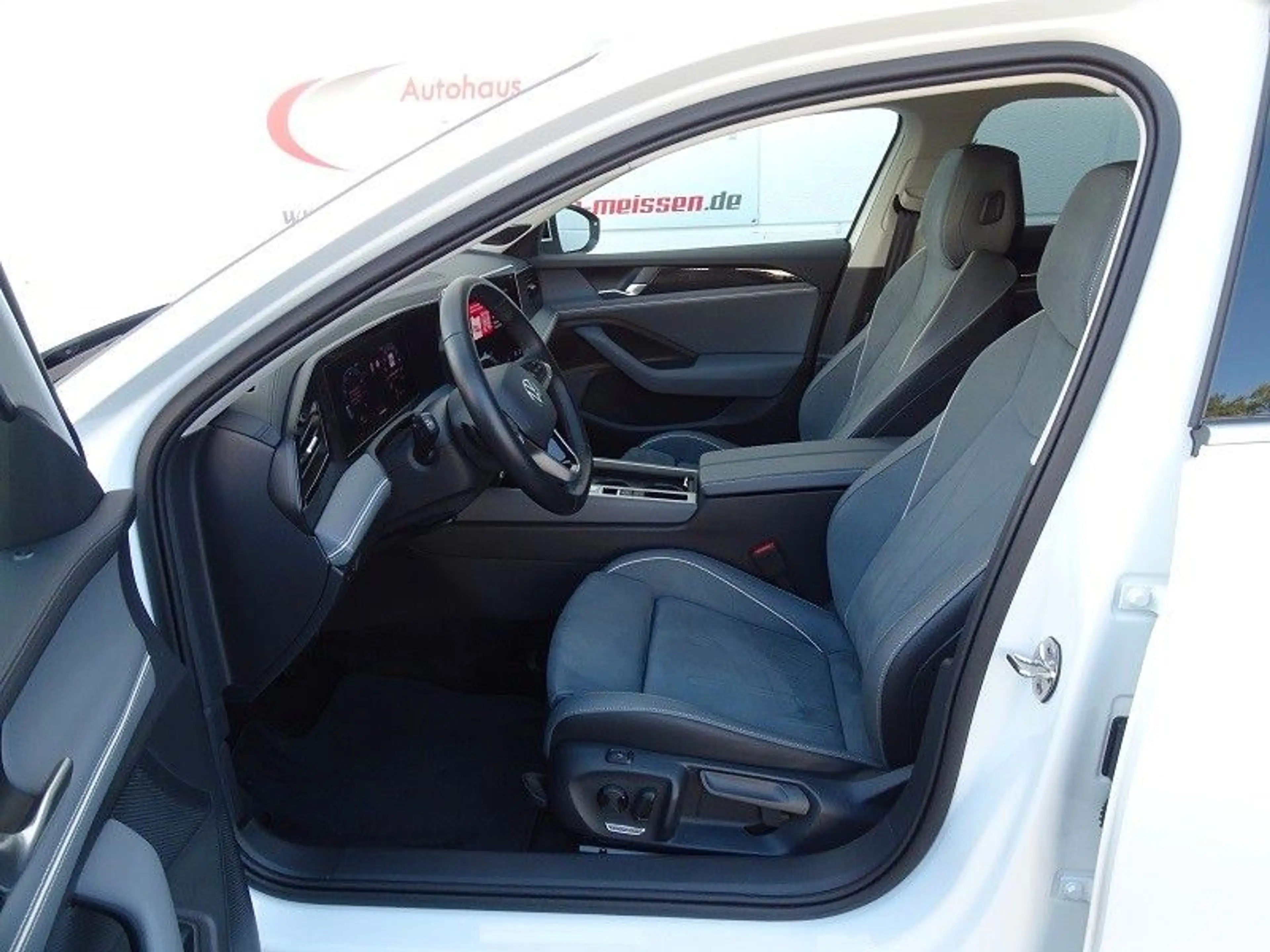 Volkswagen Passat Variant 1.5 eTSI DSG Business "Premium" — photo 7