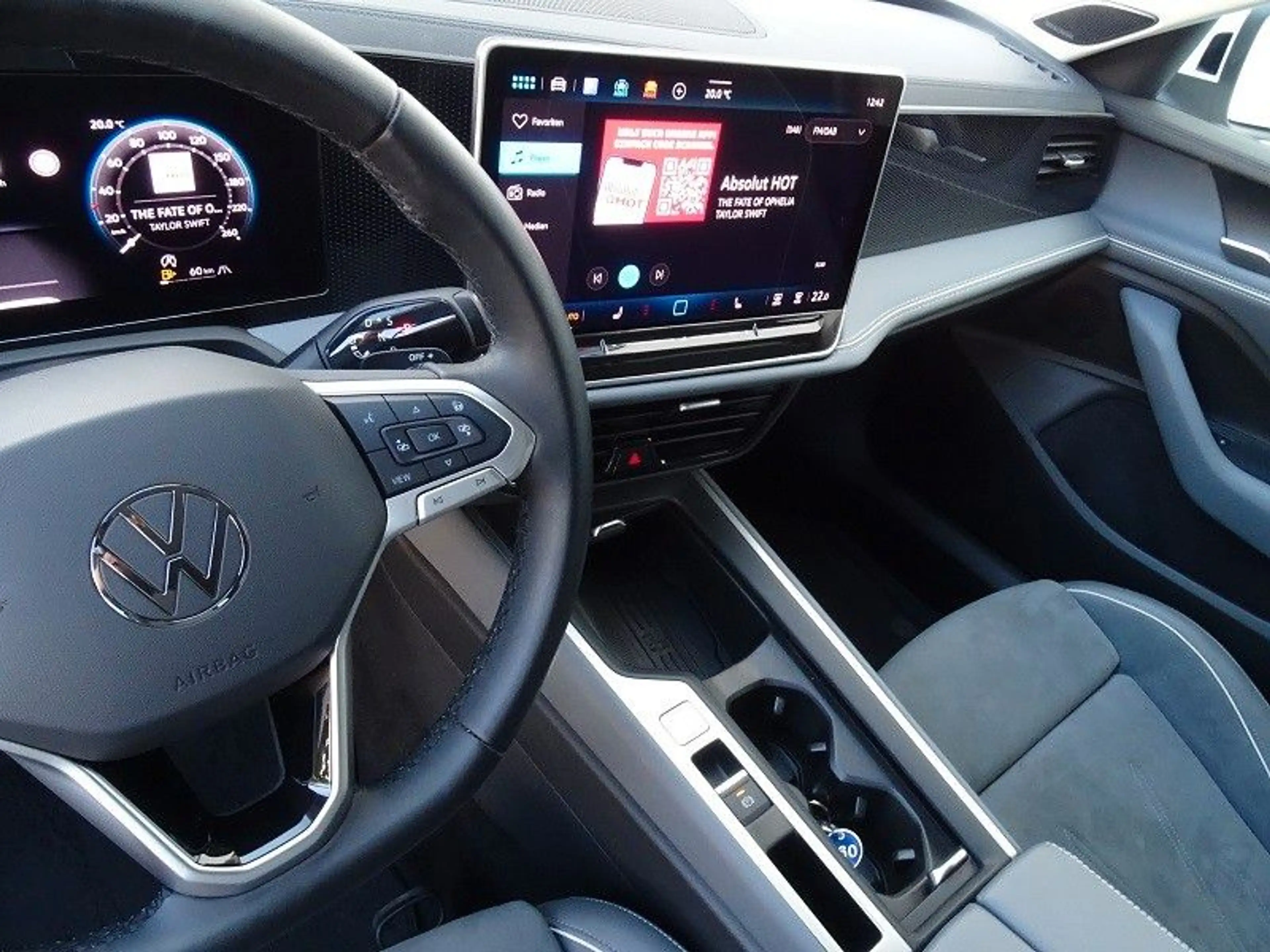 Volkswagen Passat Variant 1.5 eTSI DSG Business "Premium" — photo 9