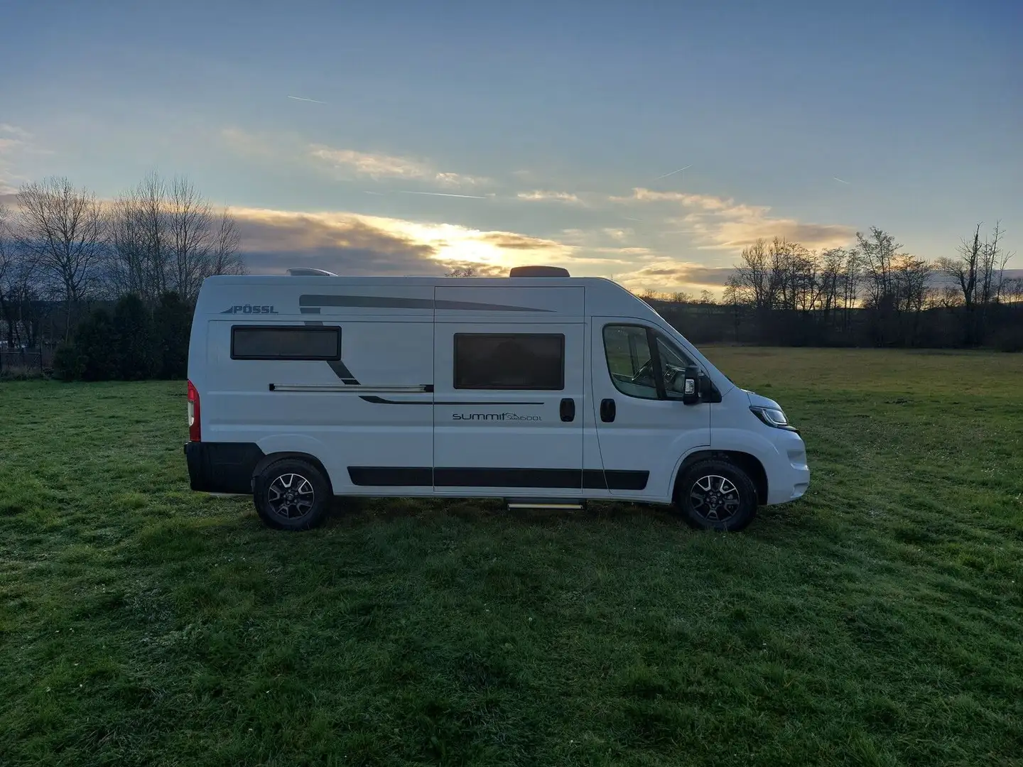Pössl Summit Shine 600 L Fiat 140 PS Vermietung Weiß - 2