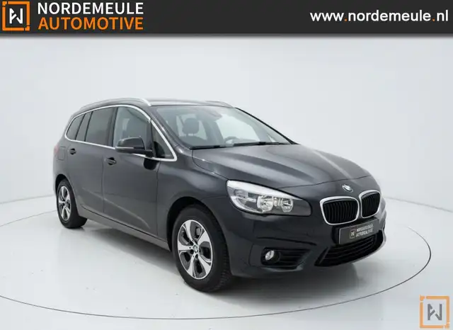 BMW 216
