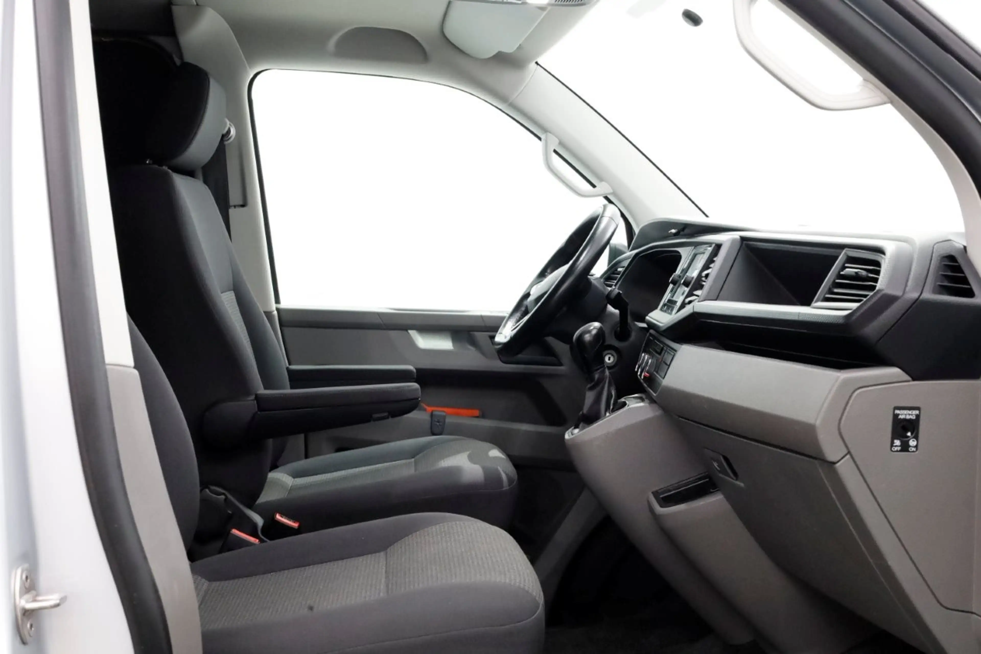 Volkswagen T6.1 Transporter 2.0 TDI 150pk L1H1 DSG-Automaat Airco/Navi 11-2020 — photo 3