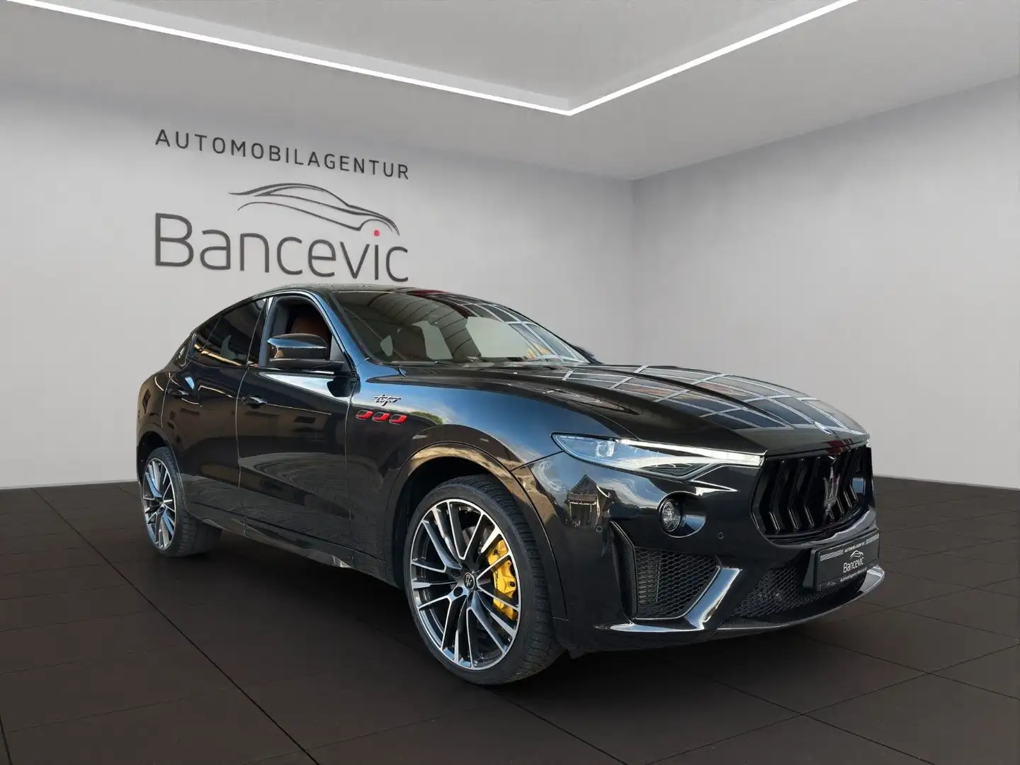 Maserati Levante Trofeo Q4*22Zoll*Panorama*Garantie2027 Noir - 1