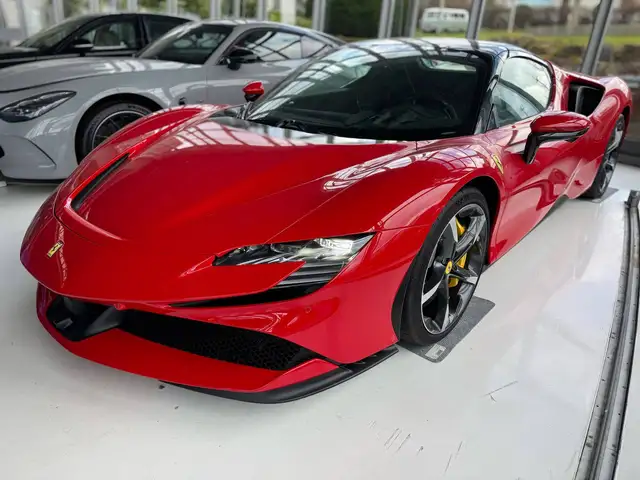 Ferrari SF90 Spider Carbon/Lift/RacingSeat/HUD