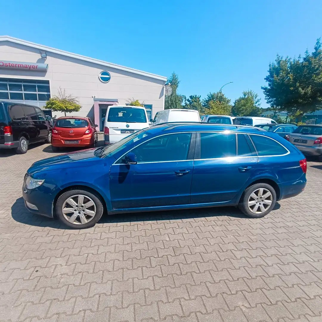 Skoda Superb Combi Ambition Blau - 1