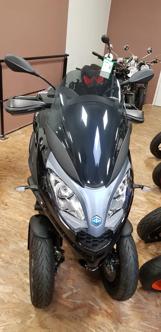 Piaggio MP3 300 - 2