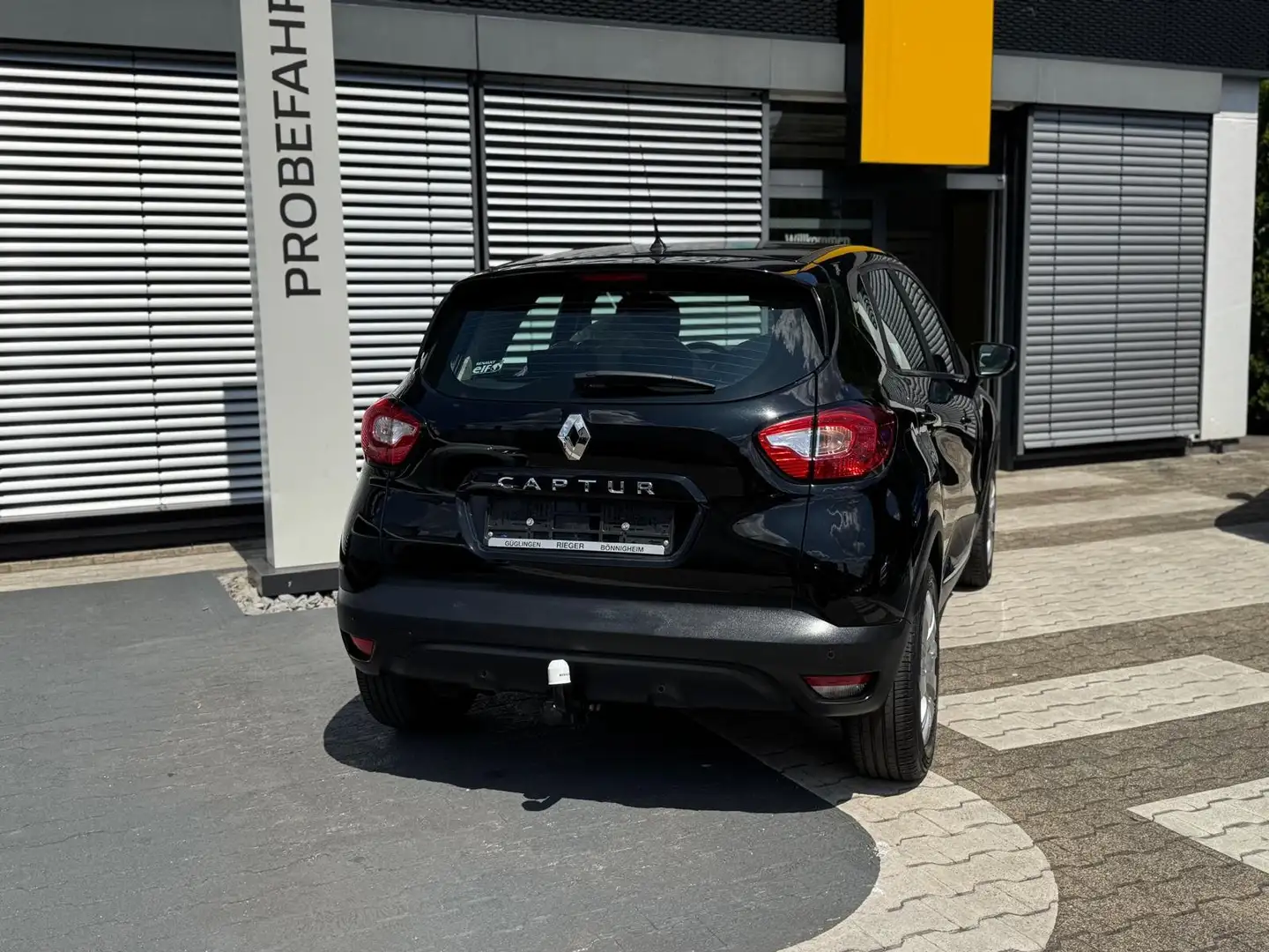 Renault Captur Experience Energy TCe 90 Zwart - 2