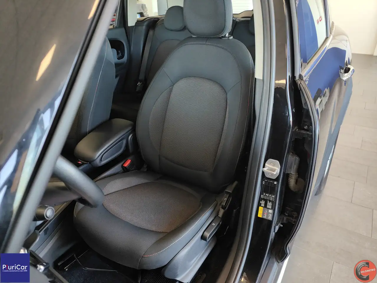 2020 MINI Cooper Cooper SE ALL4 Auto Navi Keyless Adaptive Cruise, photograph 4