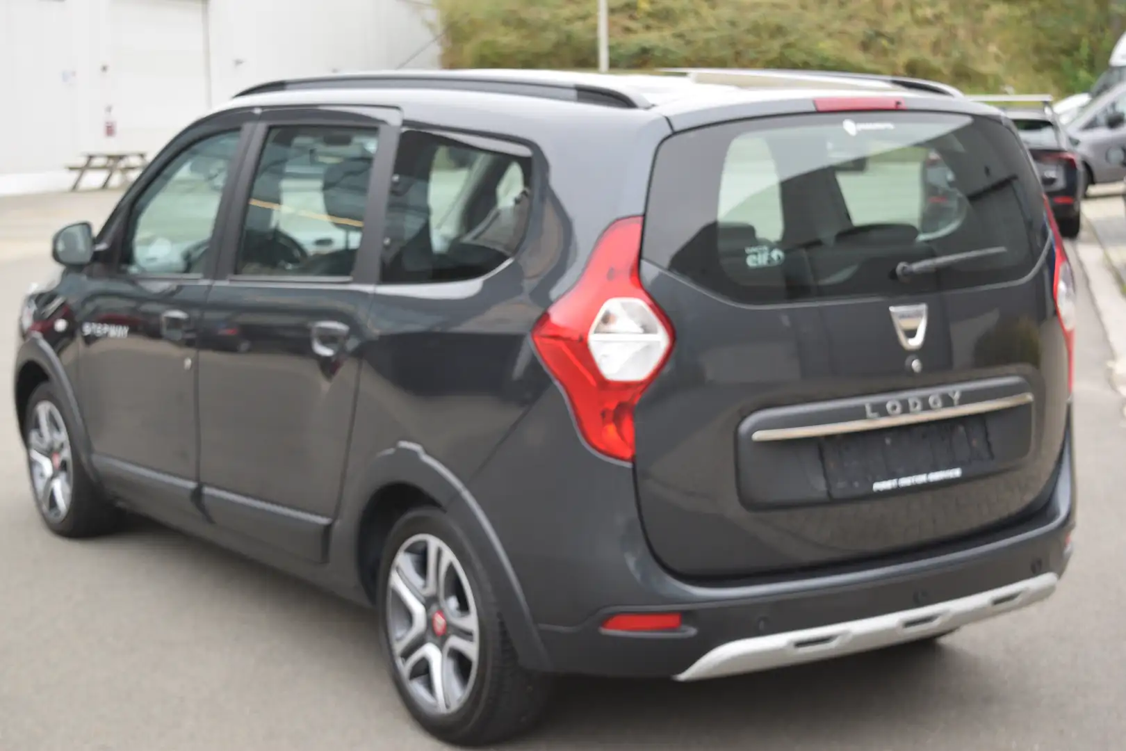 Dacia Lodgy Stepway 1.2 TCe 7pl. Gris - 2