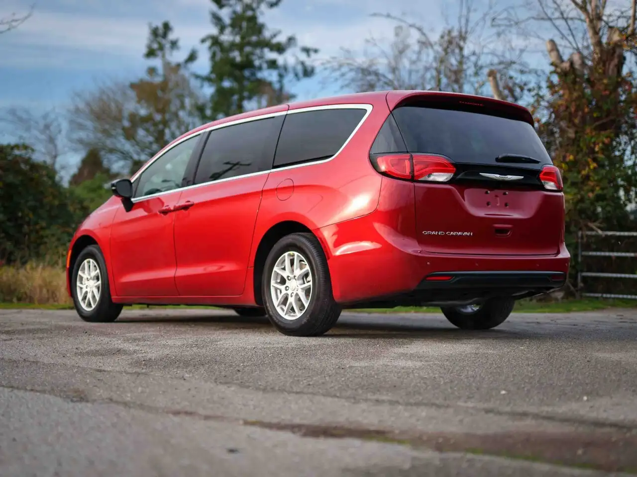 Chrysler Grand Caravan снимка Chrysler Grand Caravan