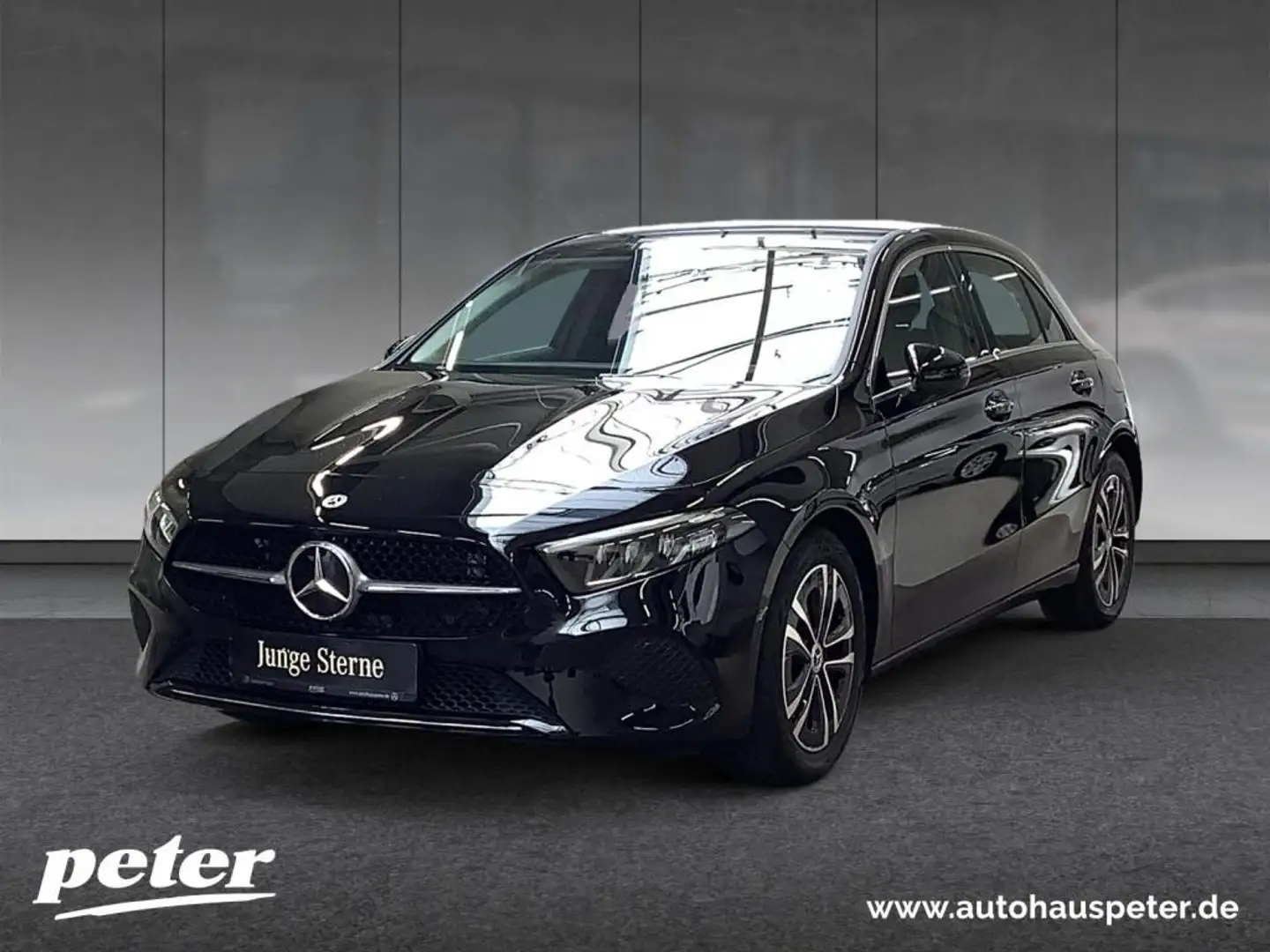 Mercedes-Benz A 200 Progressive/Advanced/LED/Distronic/AHK/ Zwart - 1