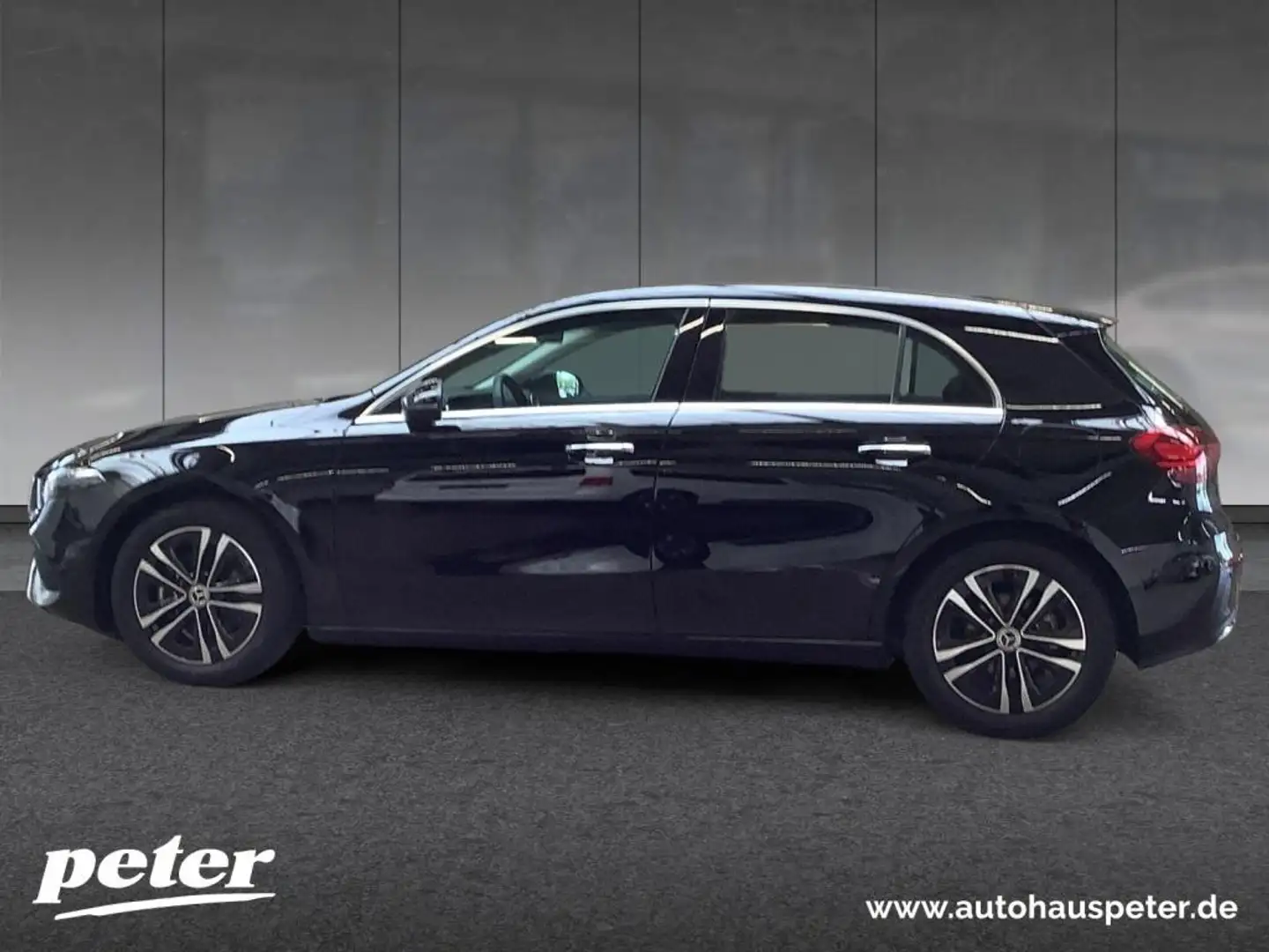 Mercedes-Benz A 200 Progressive/Advanced/LED/Distronic/AHK/ Zwart - 2