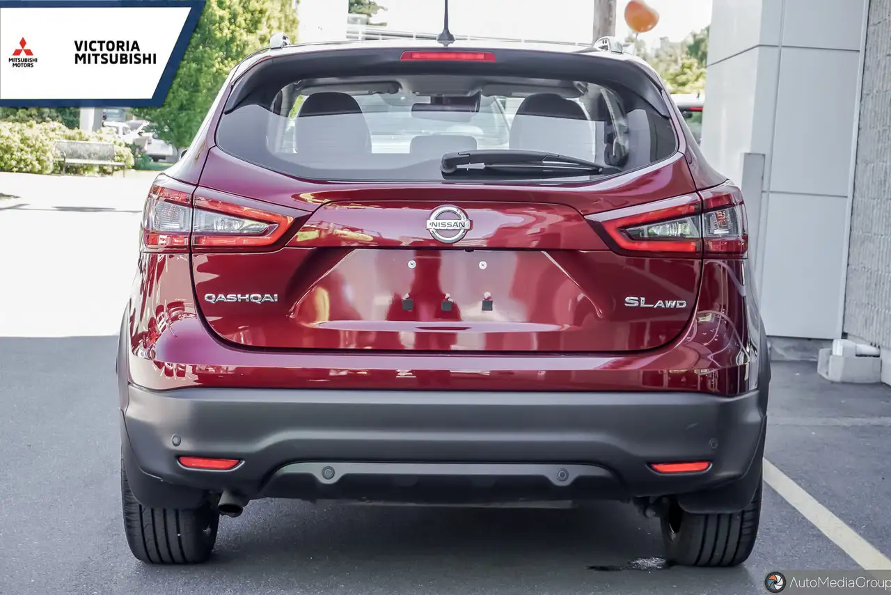 Nissan Qashqai снимка Nissan Qashqai