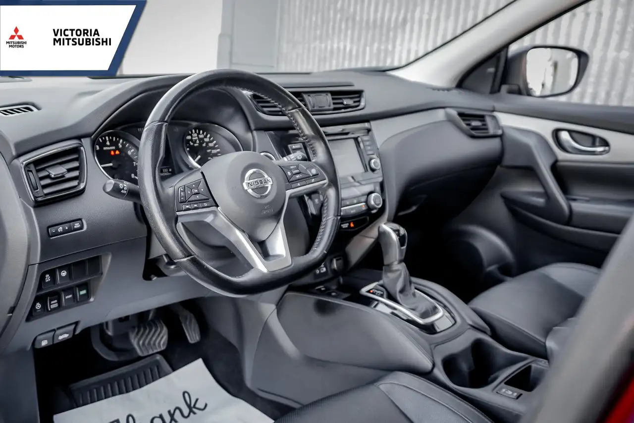 Nissan Qashqai снимка Nissan Qashqai