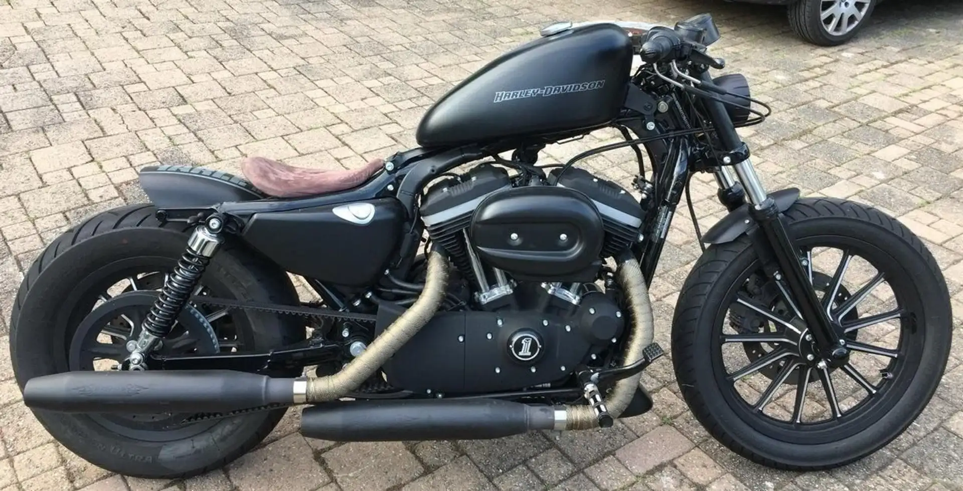 Harley-Davidson XL 883 crna - 1