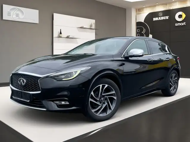 Infiniti Q30 1.5 d Sitzheizung Navi PDC Kamera Klima