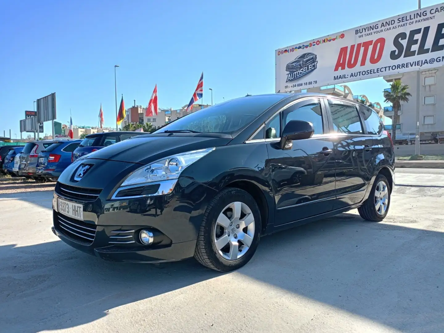 Peugeot 5008 1.6e-HDI BL FAP Allure CMP 115 7pl. Noir - 1