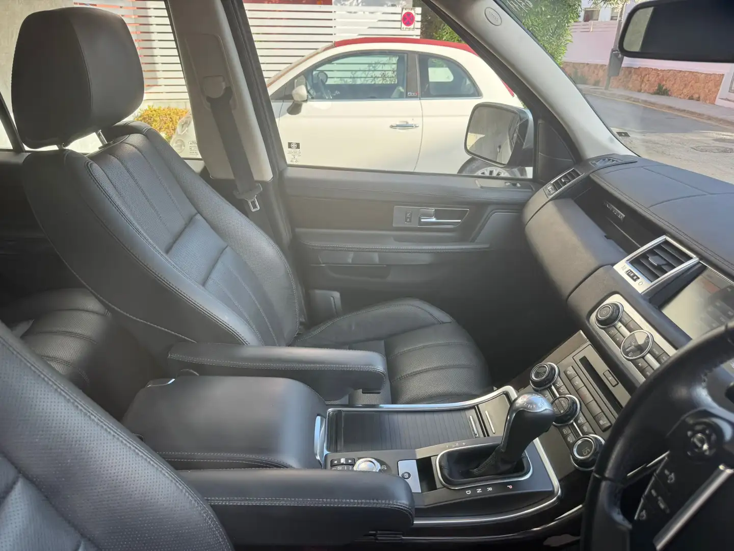 Land Rover Range Rover Sport Range Rover Sport 3.0TDV6 SE Aut. SE Plateado - 2