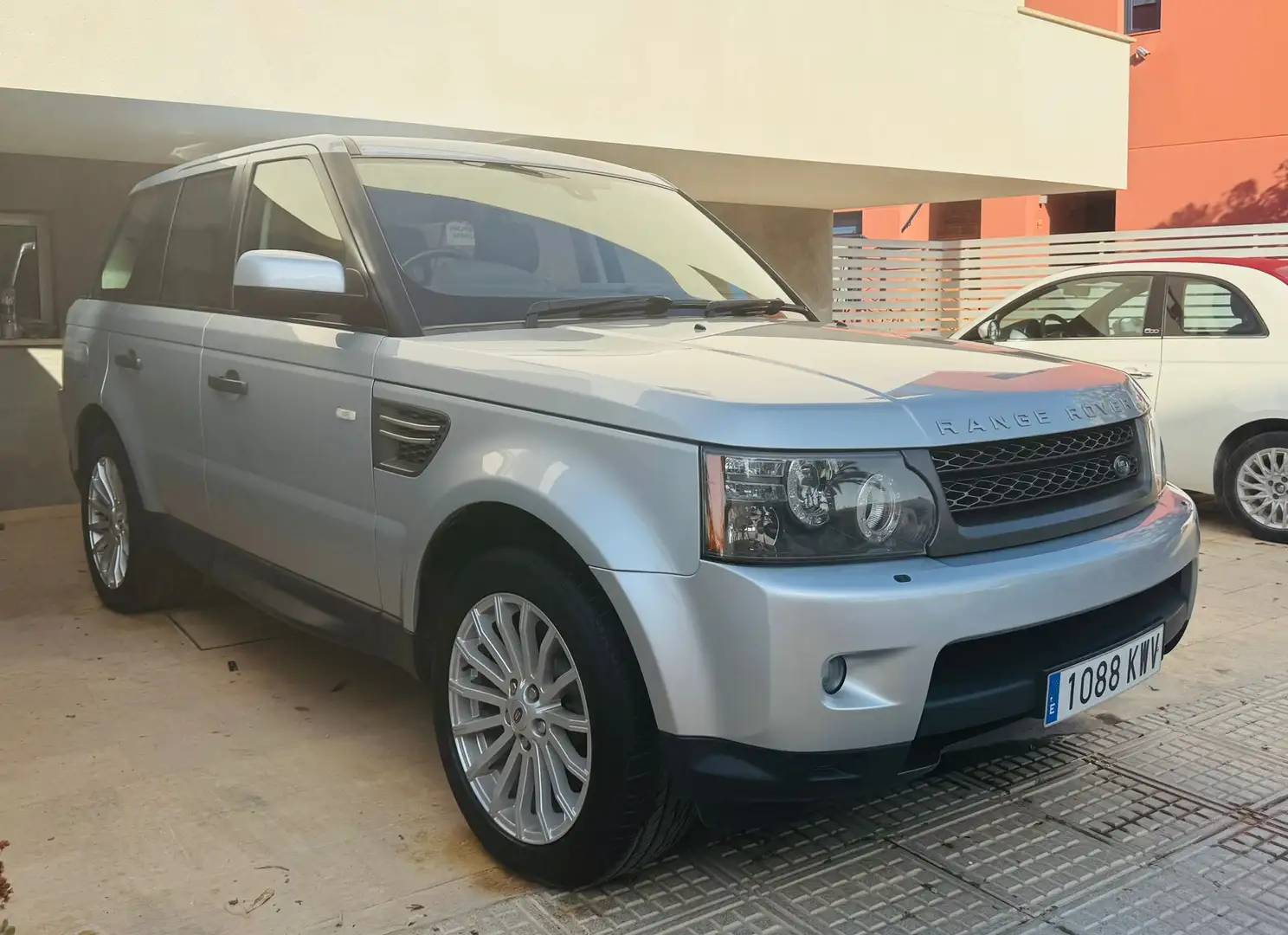 Land Rover Range Rover Sport Range Rover Sport 3.0TDV6 SE Aut. SE Plateado - 1