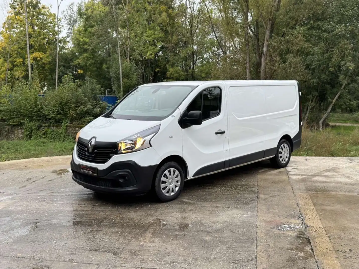 Renault Clio Trafic TRAFIC DCI 125 L2/H1 PACK CLIM Blanc - 2
