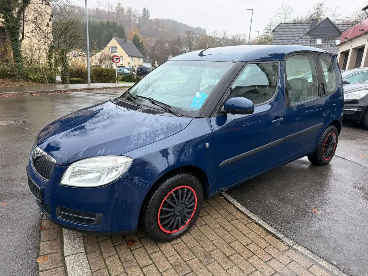 Skoda Roomster Style 2.Hand,Klima,AHK,Tüv Blau - 1