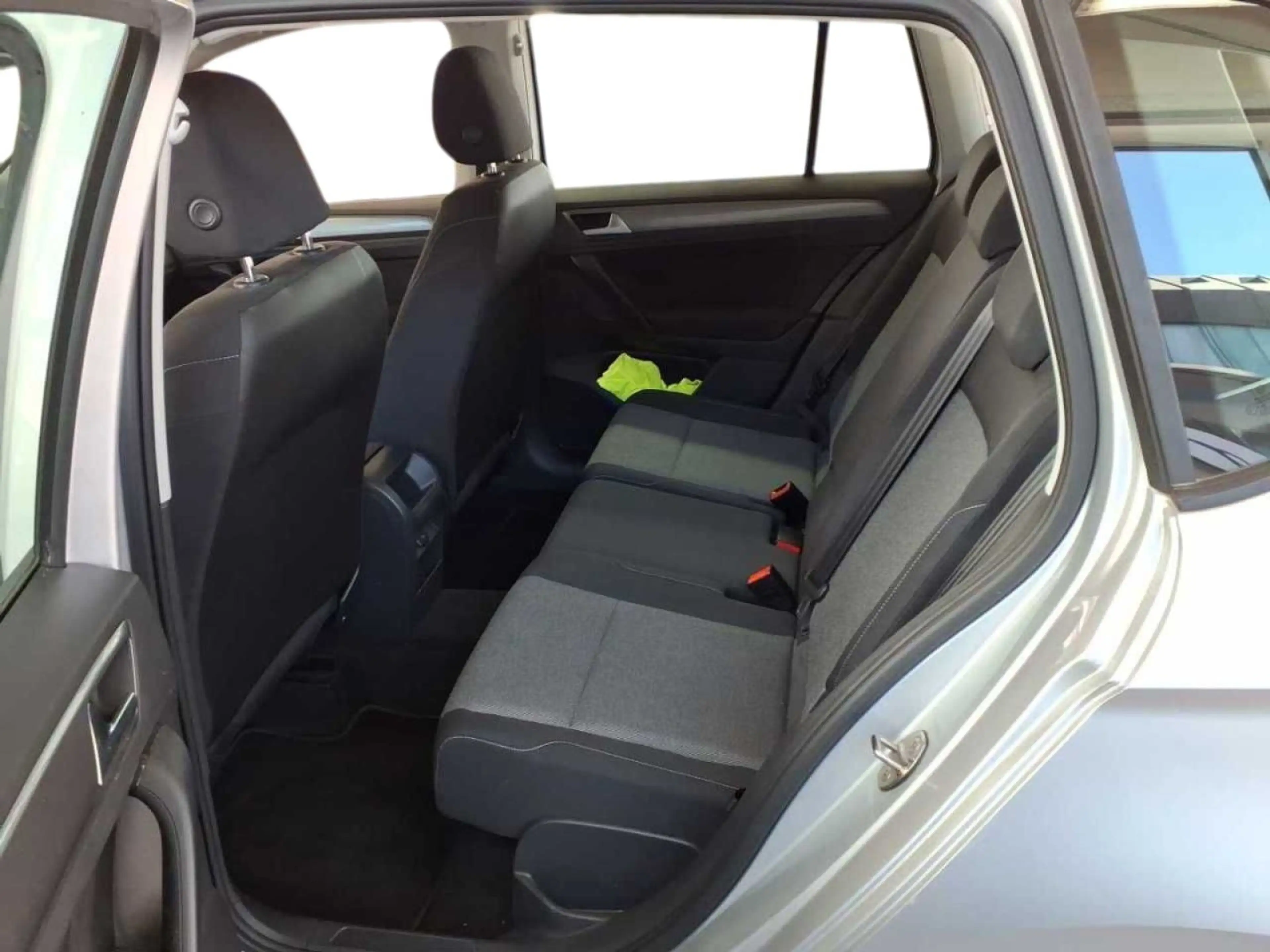 Volkswagen Golf Sportsvan 1.2TSI Trendline AHK Sitzh Klima — photo 6