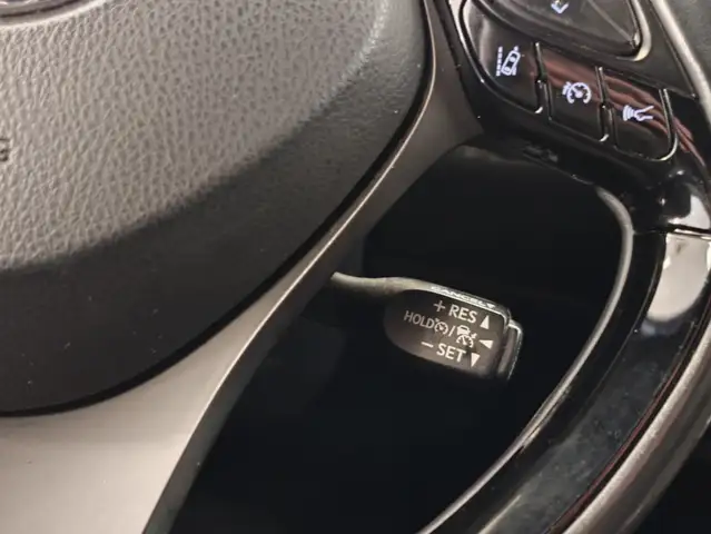 Toyota C-HR view 14