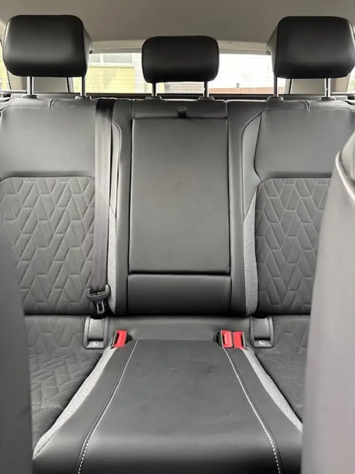 Volkswagen Golf Variant 1.5 eTSI 110 kW Goal 19