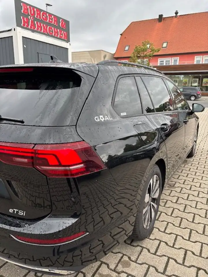 Volkswagen Golf Variant 1.5 eTSI 110 kW Goal 5