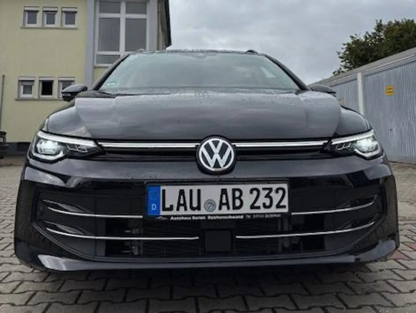 Volkswagen Golf Variant 1.5 eTSI 110 kW Goal Schwarz - 2