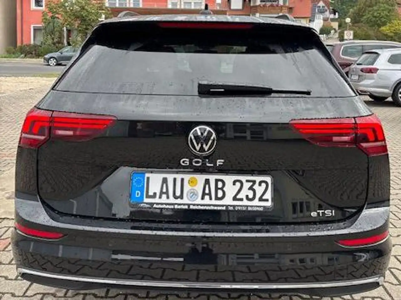 Volkswagen Golf Variant 1.5 eTSI 110 kW Goal 7