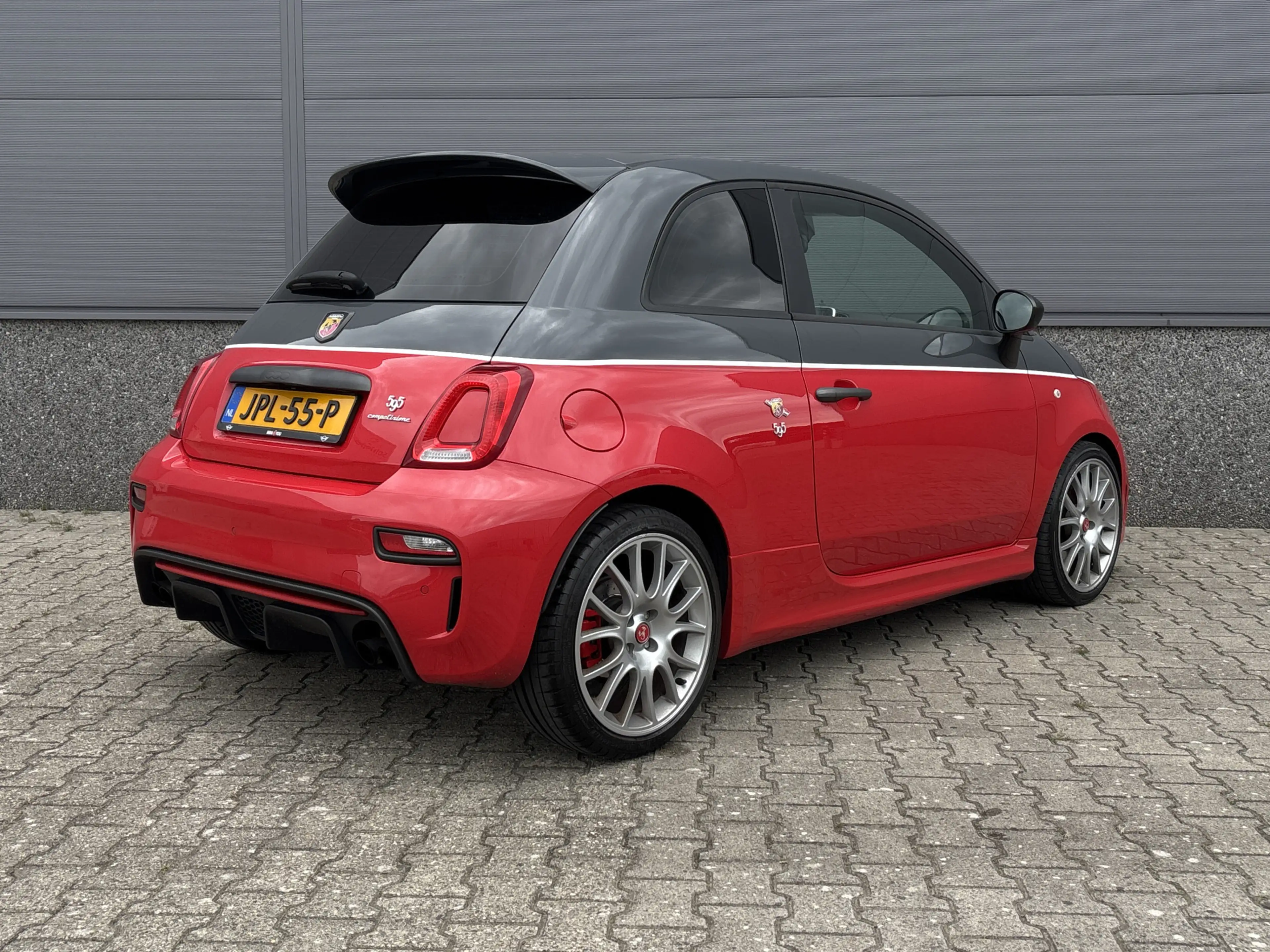 Fiat 500 Abarth 1.4 T-Jet Competizione 70th Anniversary - Monza - — photo 5
