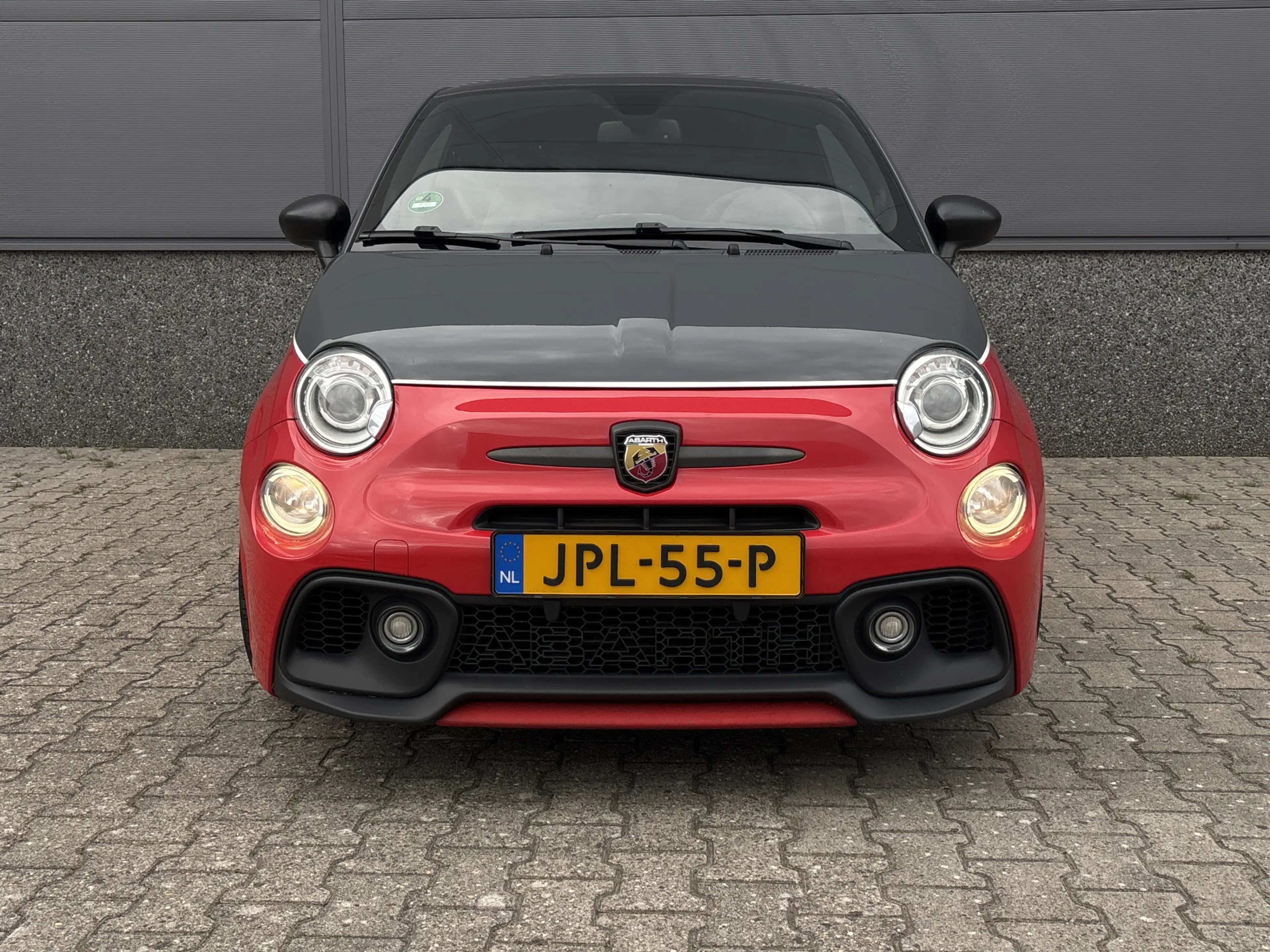 Fiat 500 Abarth 1.4 T-Jet Competizione 70th Anniversary - Monza - — photo 8