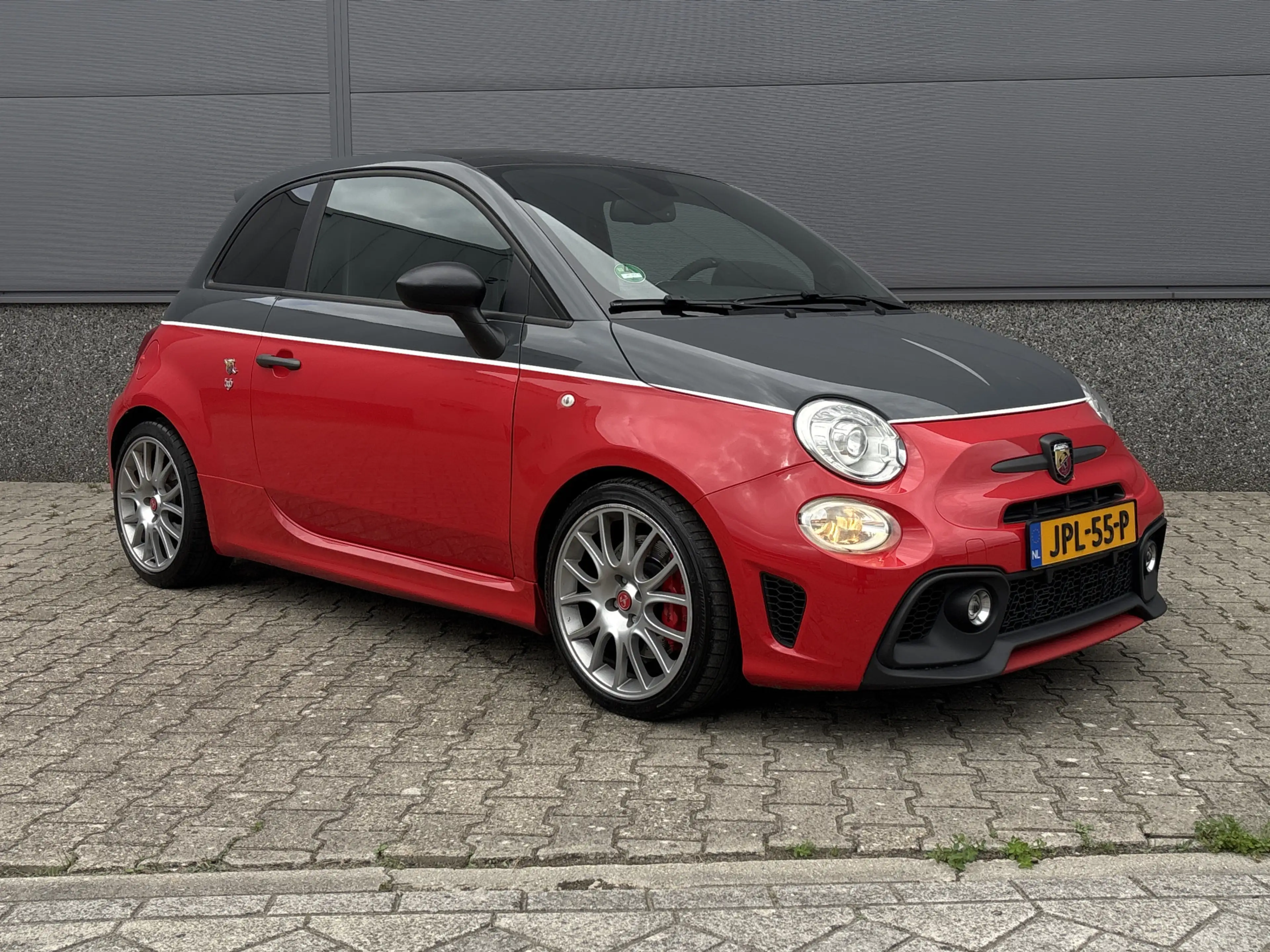 Fiat 500 Abarth 1.4 T-Jet Competizione 70th Anniversary - Monza - — photo 7