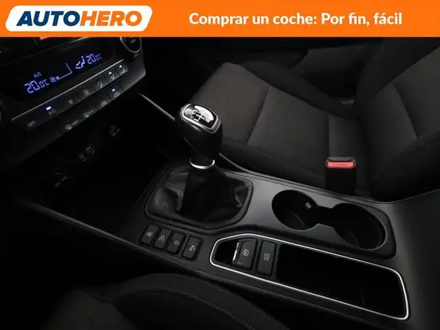 Hyundai Tucson view 25