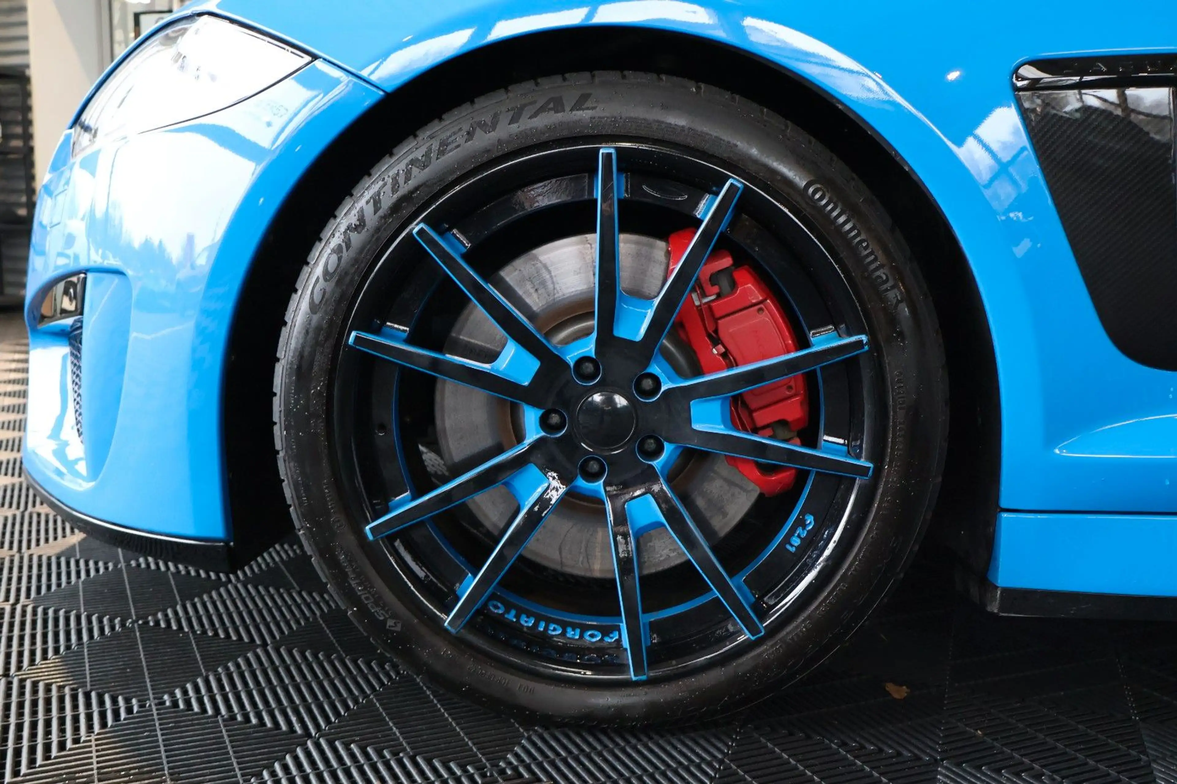 Jaguar XF 5.0 L V8 Kompressor XFR-S/MERIDIAN/1of200/R20 — photo 4