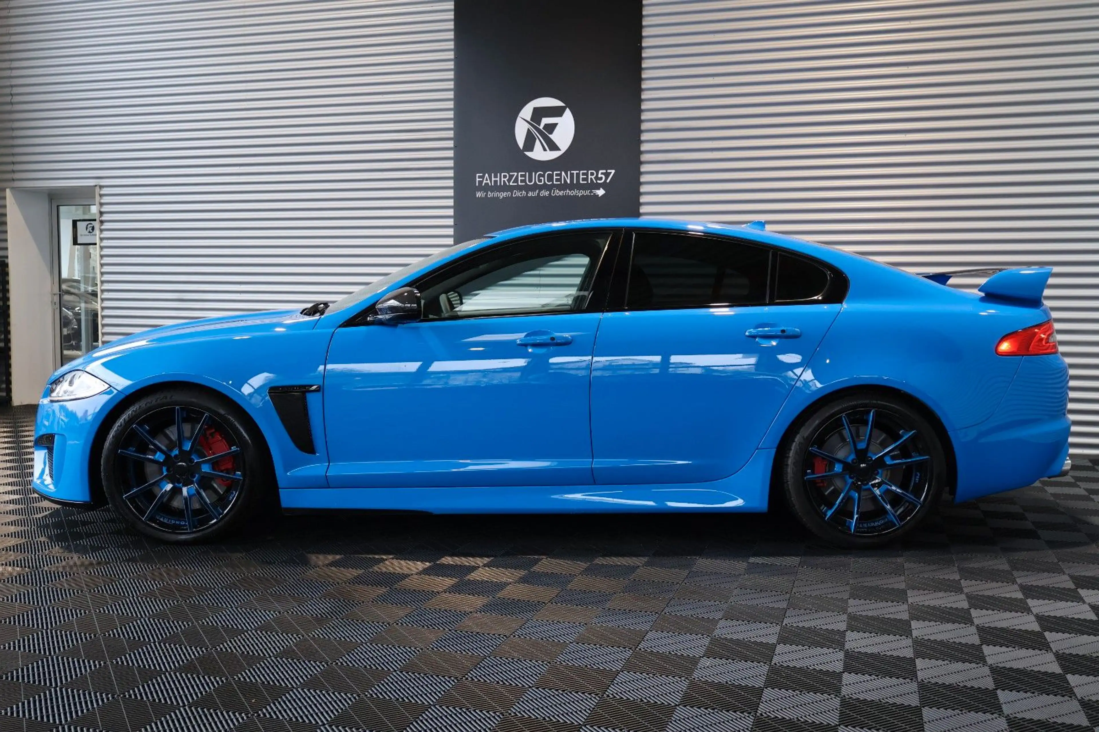 Jaguar XF 5.0 L V8 Kompressor XFR-S/MERIDIAN/1of200/R20 — photo 3