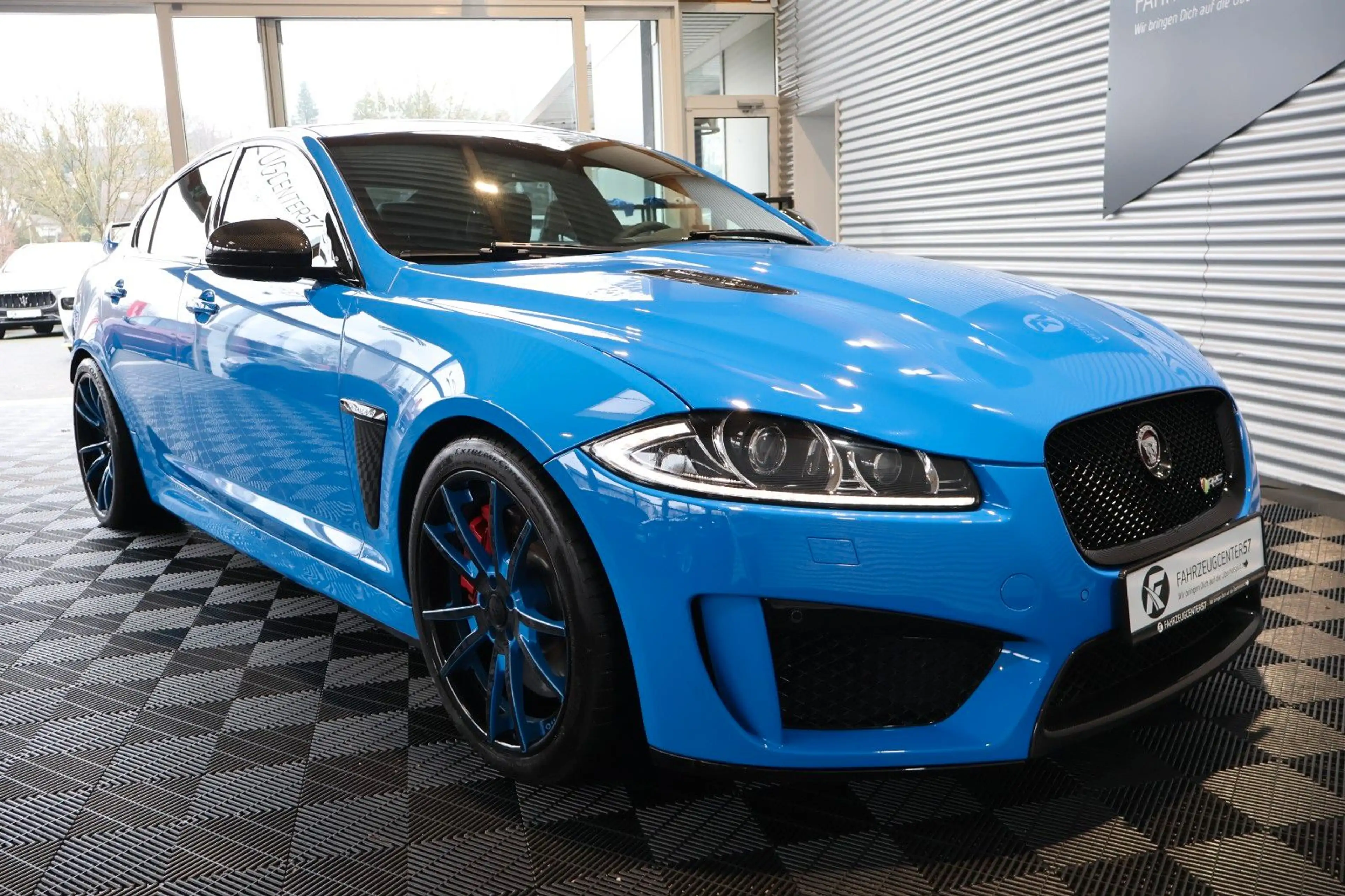 Jaguar XF 5.0 L V8 Kompressor XFR-S/MERIDIAN/1of200/R20 — photo 7