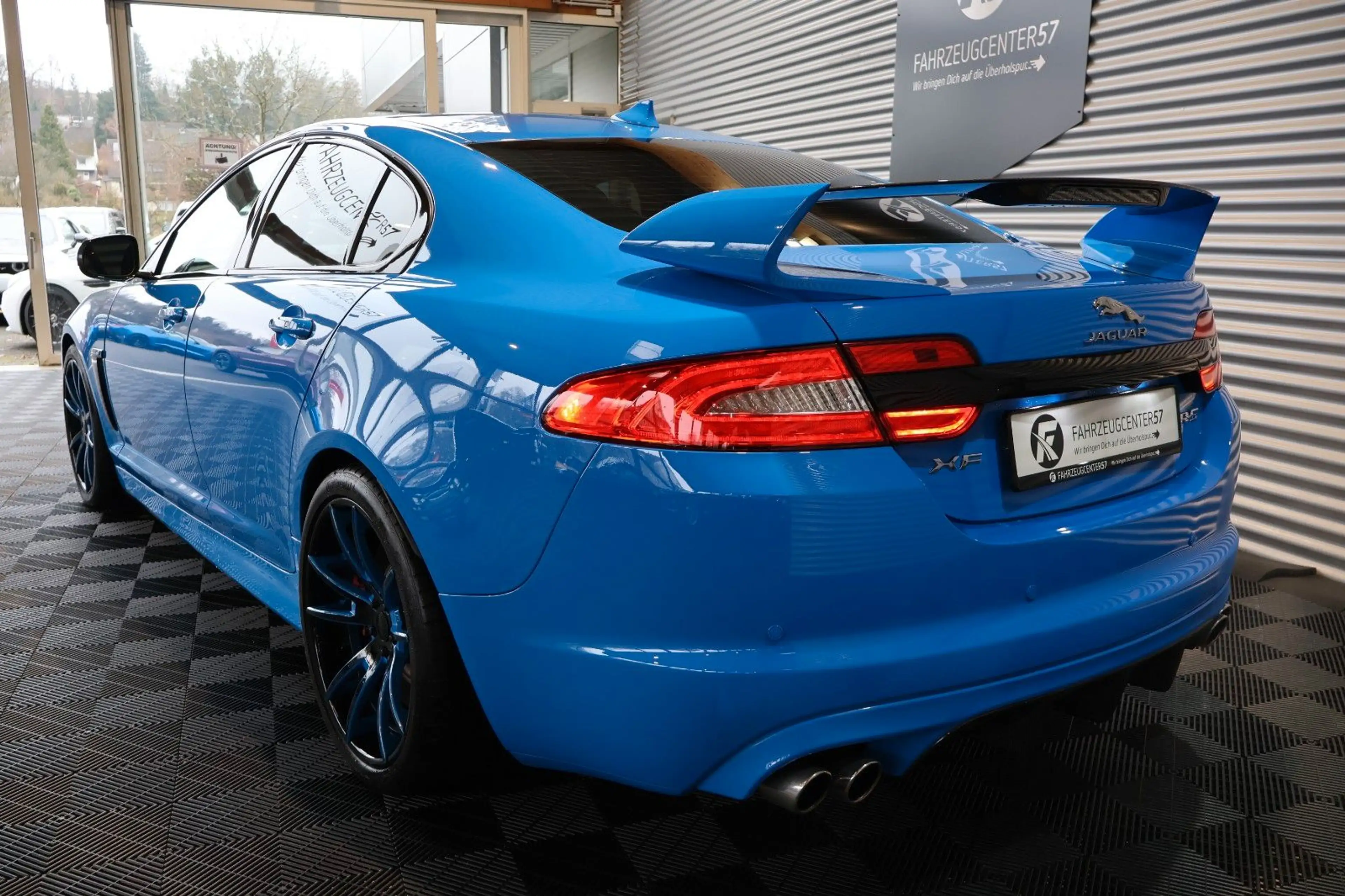Jaguar XF 5.0 L V8 Kompressor XFR-S/MERIDIAN/1of200/R20 — photo 10