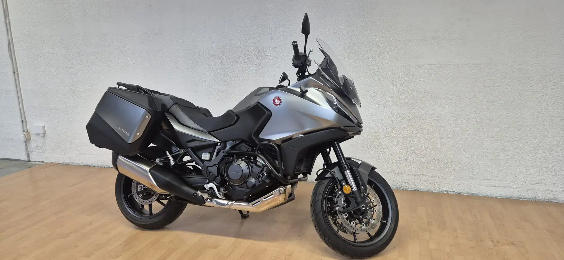 Honda NT 1100 Gri - 2