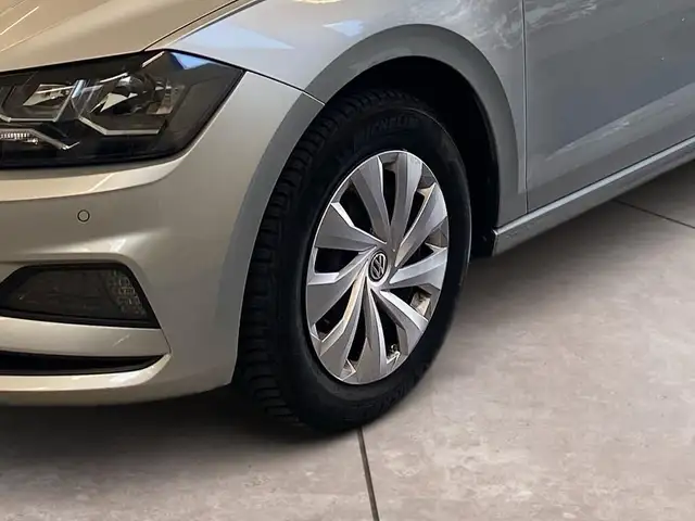 Volkswagen Polo view 15