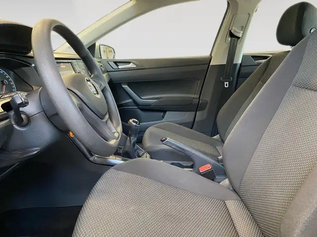 Volkswagen Polo view 7
