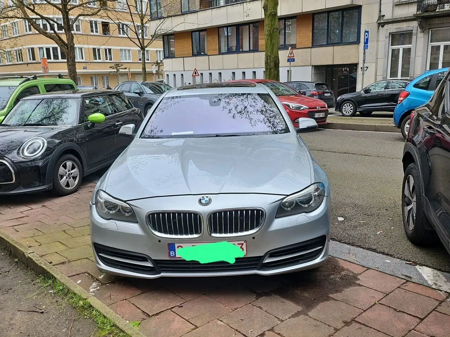 BMW 520 dXA Zilver - 1