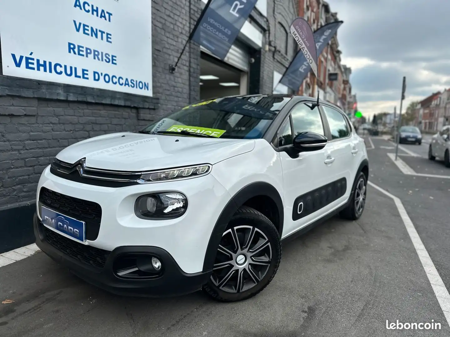 Citroen C3 1.2 Ess 82cv Feel 1ere main Weiß - 2