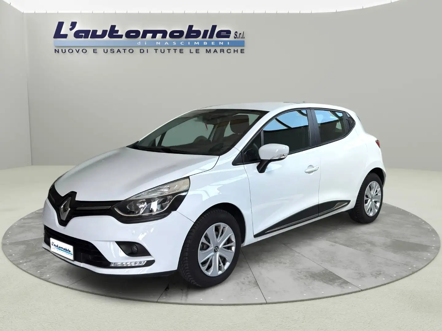 Renault Clio Clio 0.9 tce Moschino Life Gpl 90cv Bianco - 1