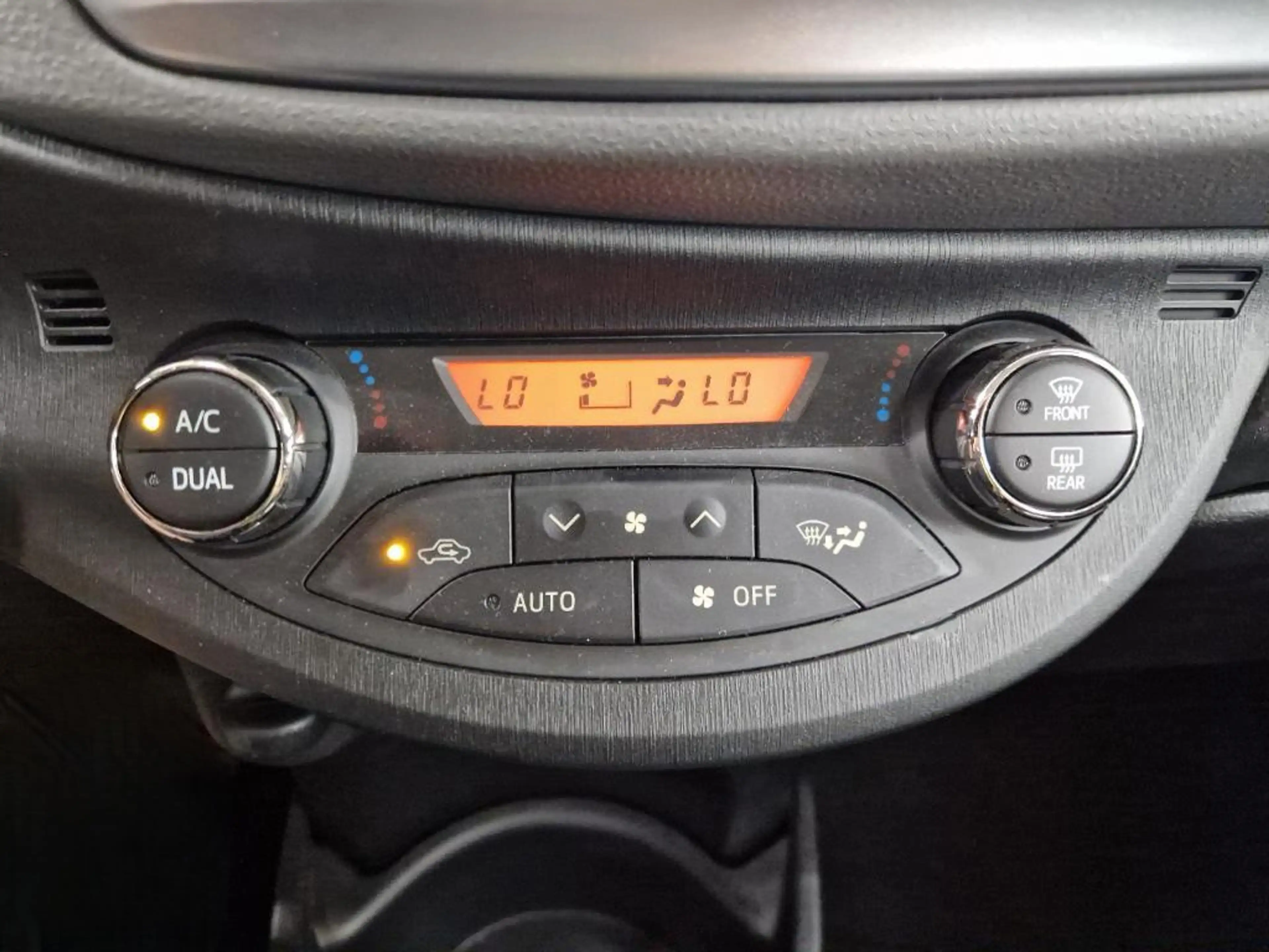Toyota Yaris 1.3 VVT-i Aspiration 2e Eig. 26.200 km +NAP NL-aut — photo 14