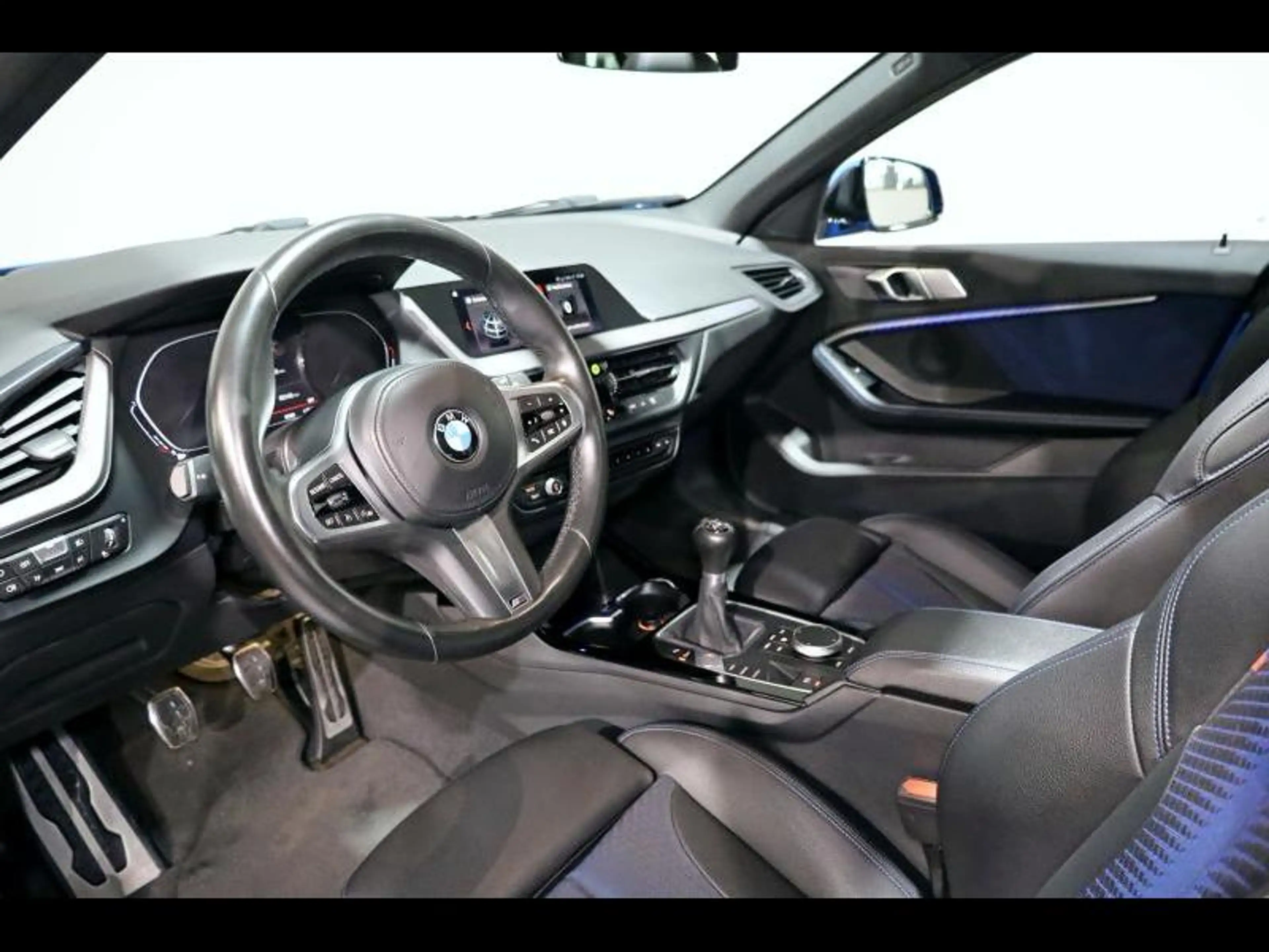 BMW 118 i Hatch Kit M Sport — photo 7