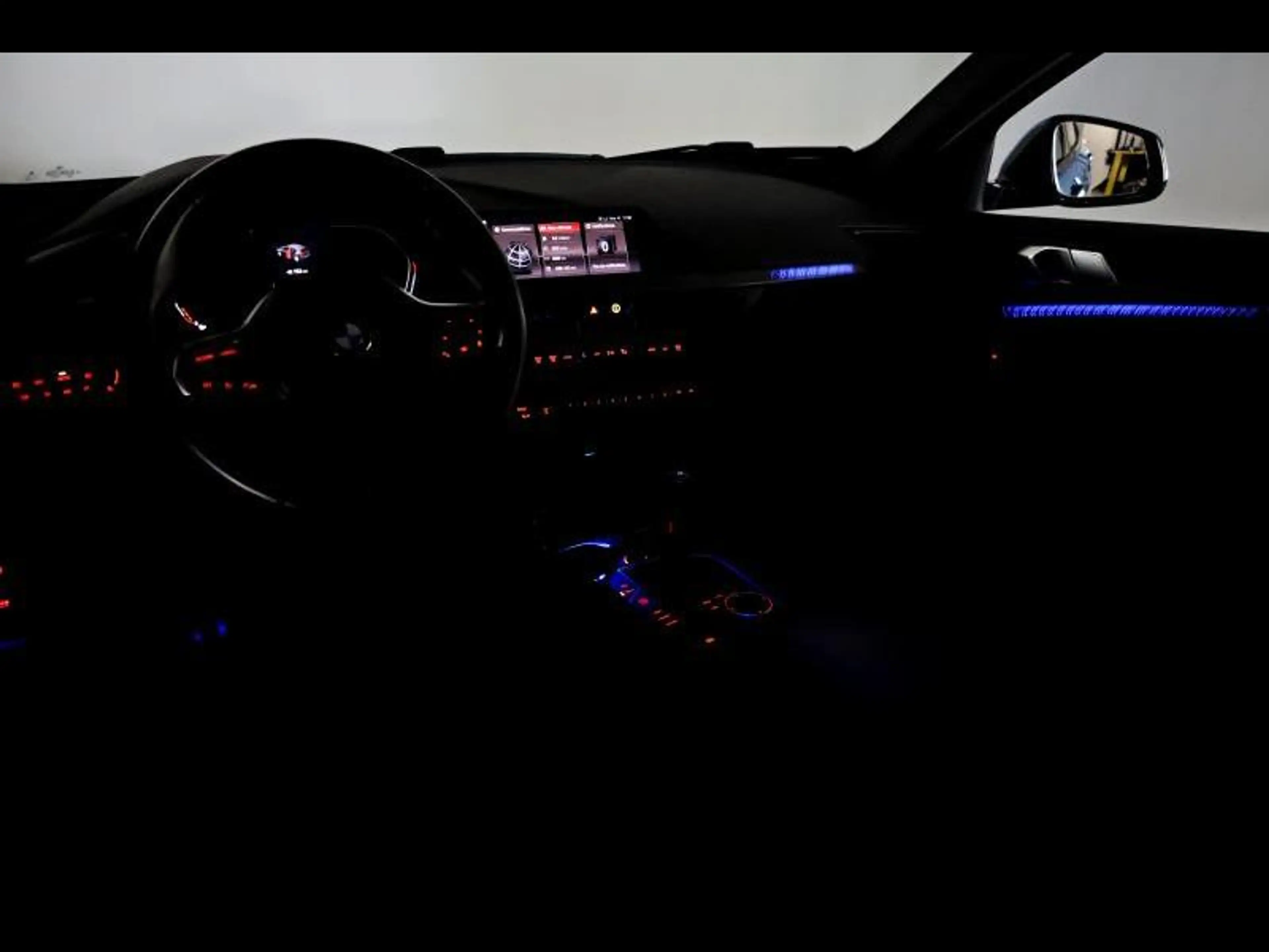 BMW 118 i Hatch Kit M Sport — photo 13